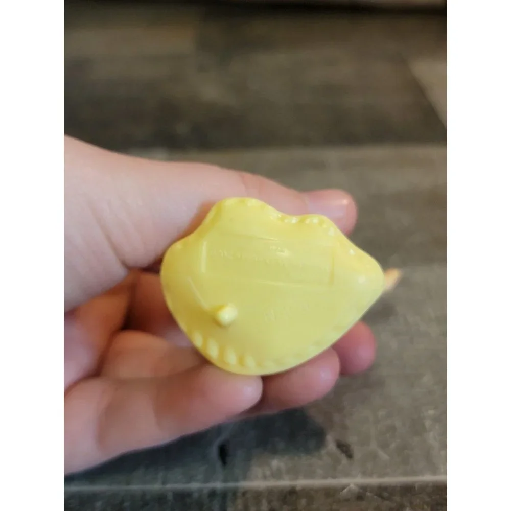 2020‎ McDonalds Snow White princess Disney Pixar toy figure
